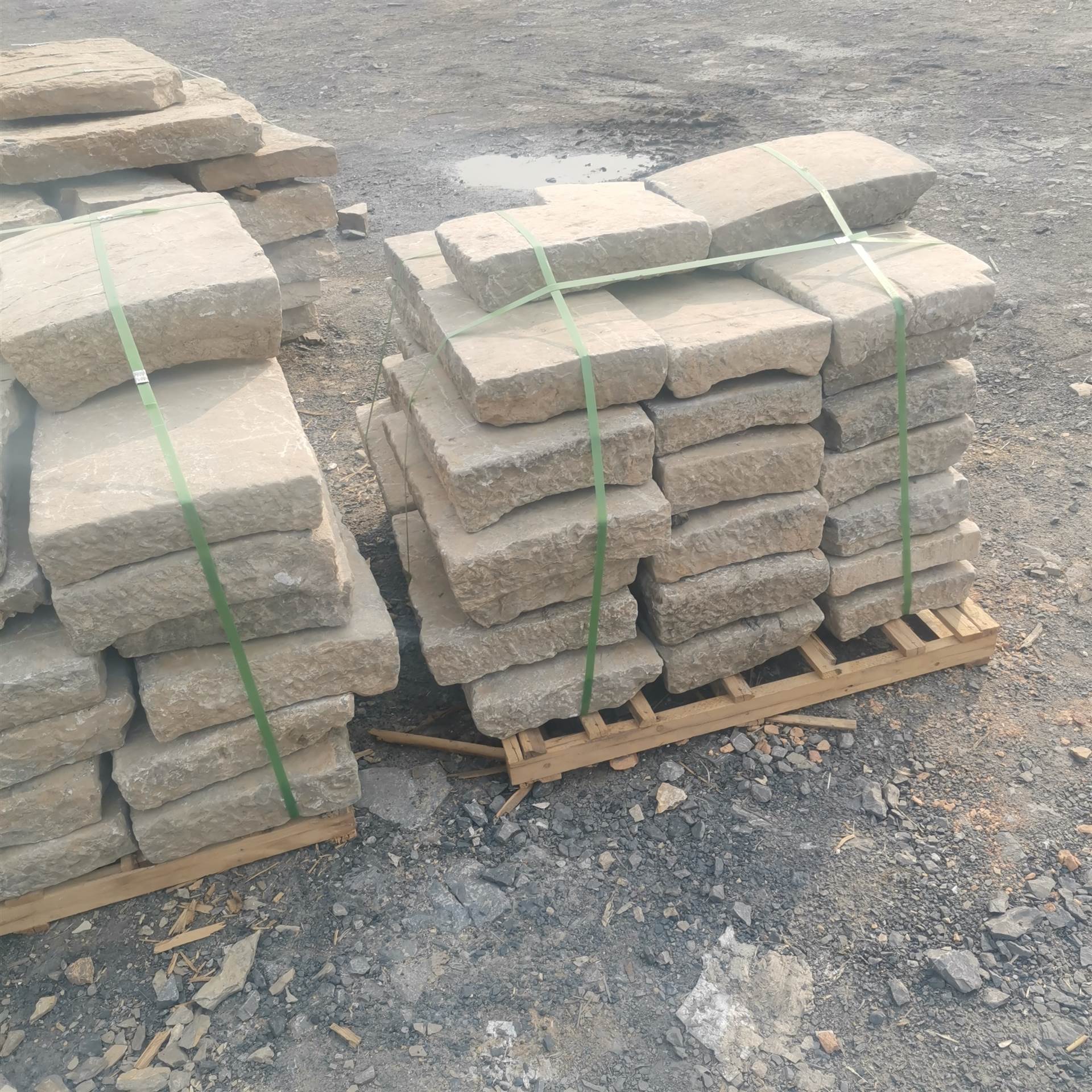 景区铺地垫脚石农村二手老锤布石铺路老门枕石山西地区电话报价