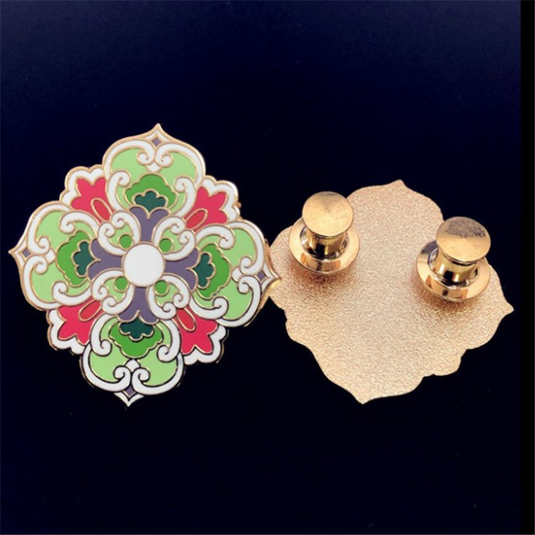 定制五金锌合金闪粉烤漆徽章黄铜冲压动物图案金属胸针