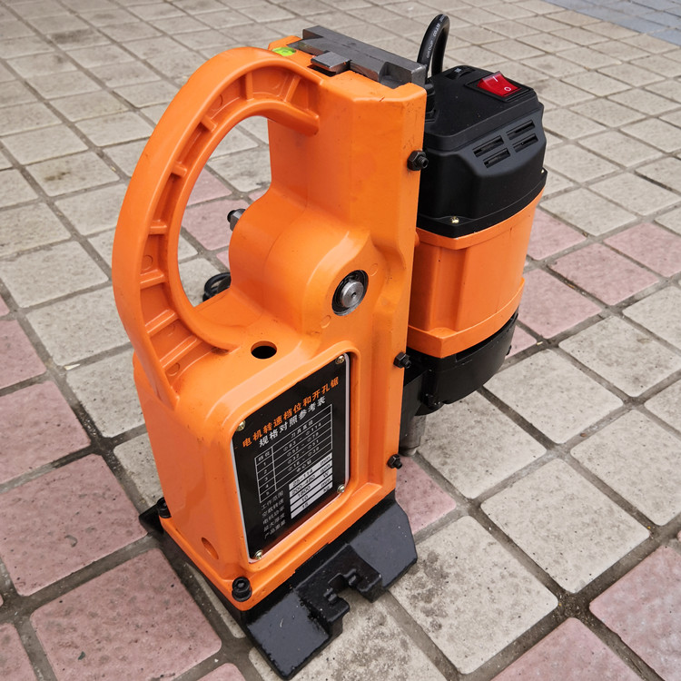 对穿型管道开孔机纽威达牌便携式管道开孔机链条式电动金属管道开孔器