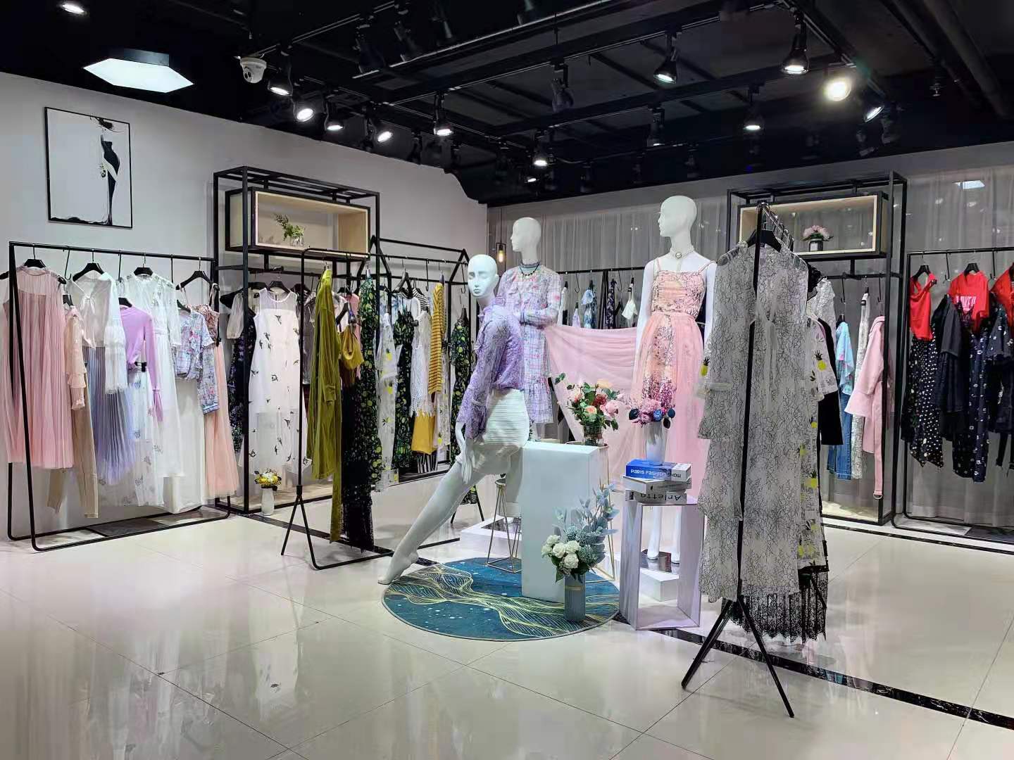 轻奢品牌J.de lumiere光线花园21春夏 广州华景国际品牌折扣女装