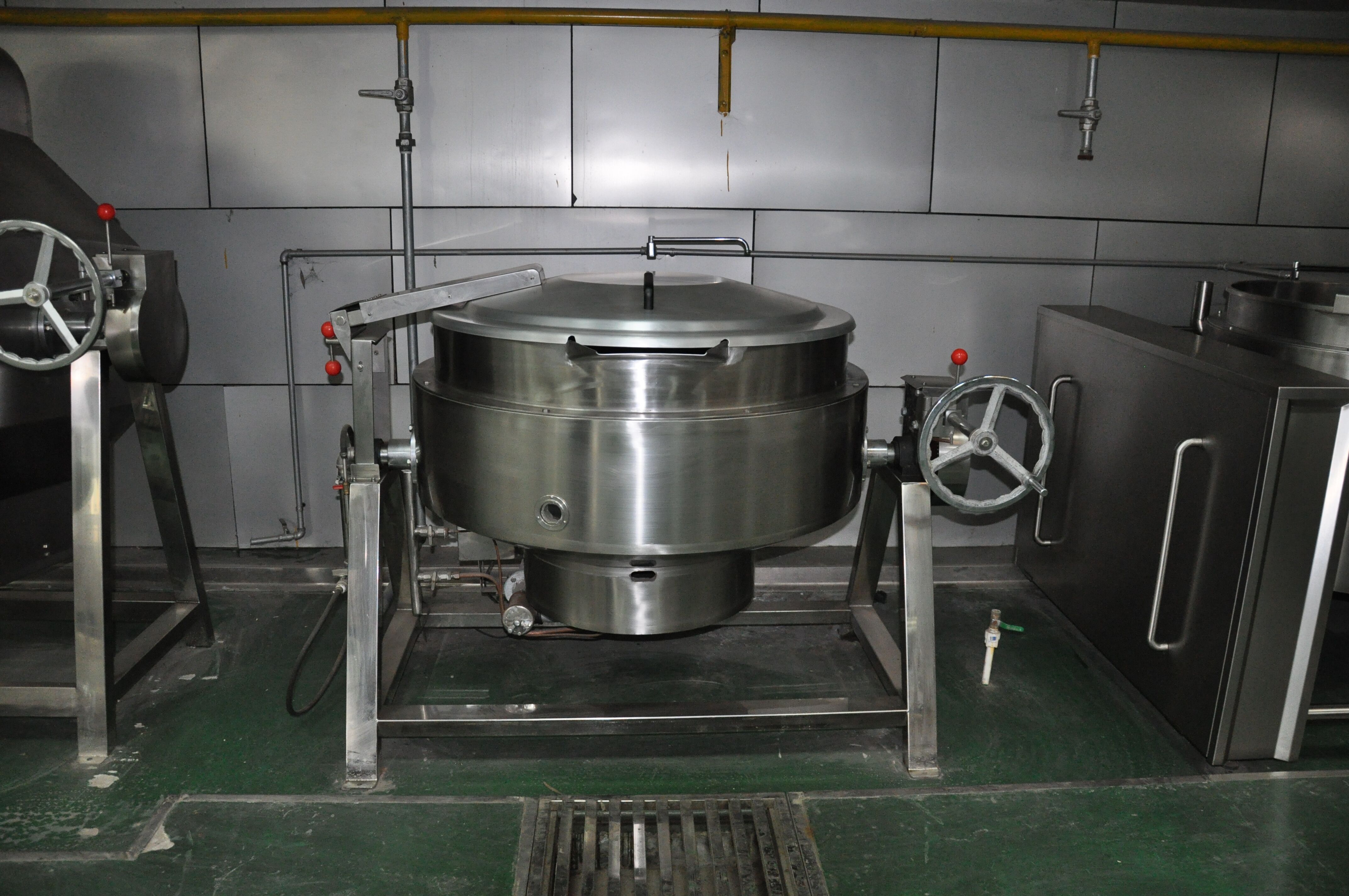 商用燃气汤锅/燃气摇摆汤锅/汤锅报价/汤锅厂家