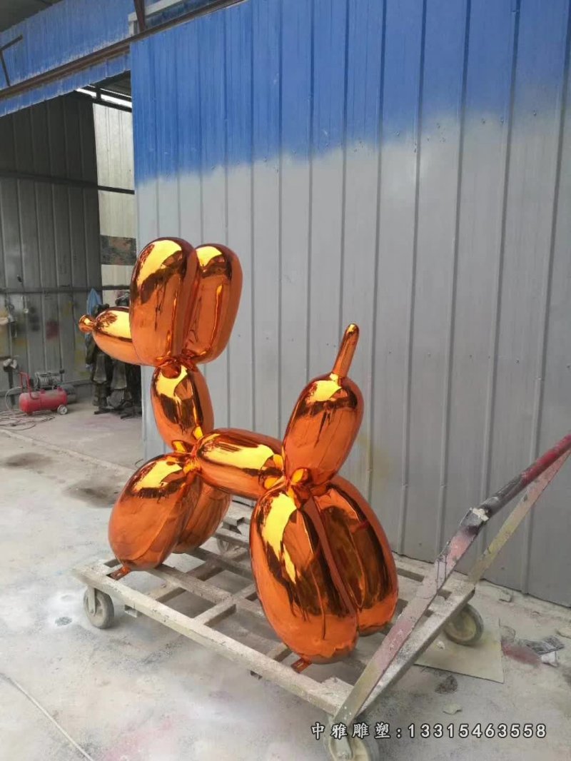 不锈钢彩绘景观雕塑