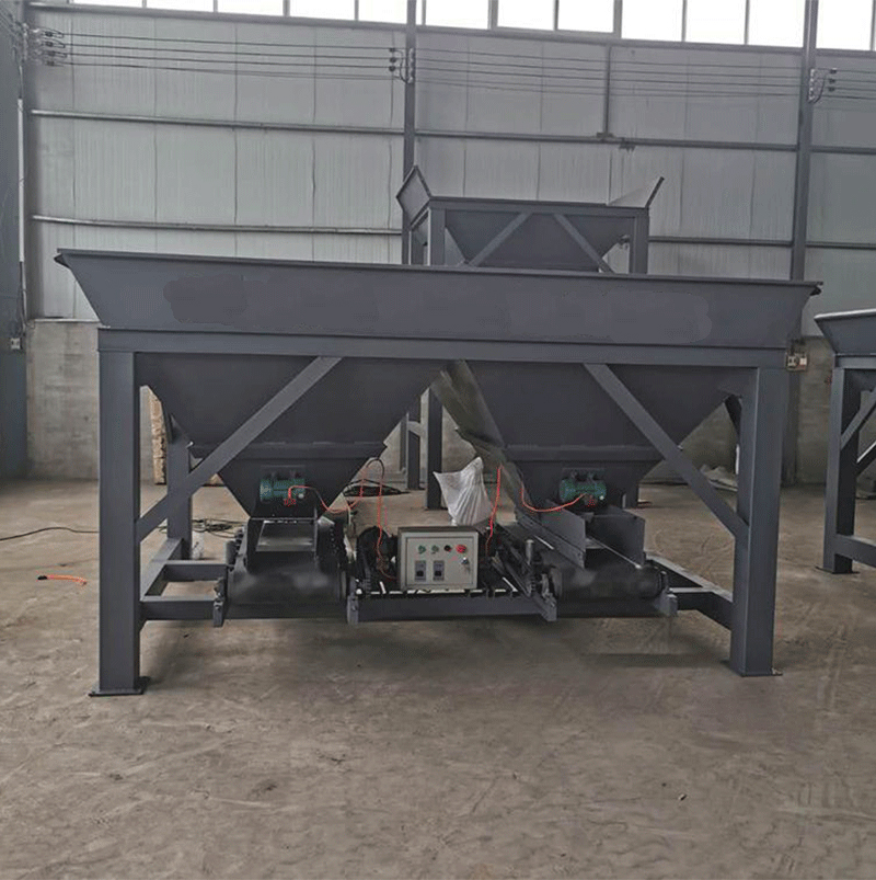 机,脚踏式防汛沙袋灌装机是沙厂工地等沙子快速灌装的机器,全自动沙土