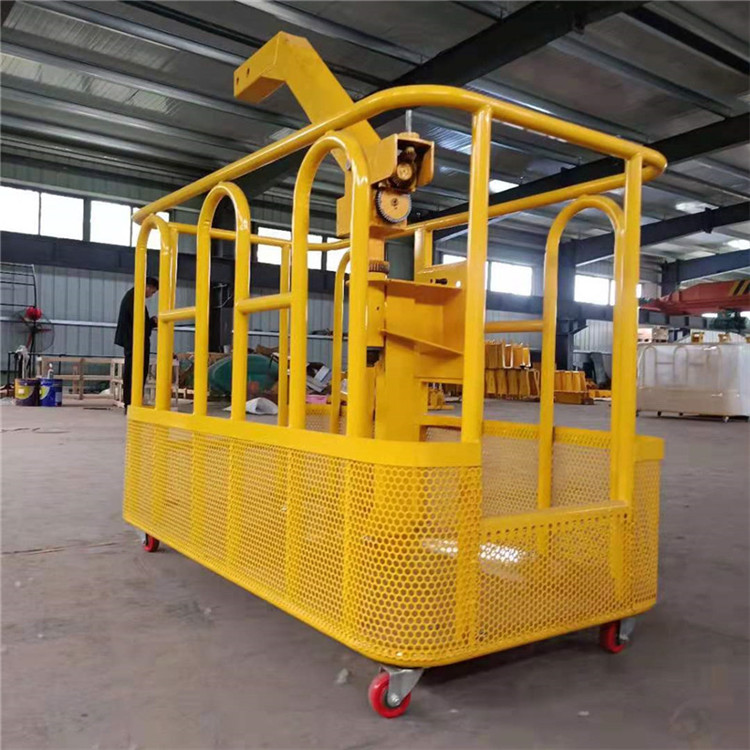 小型加固加厚吊车吊篮15米液压旋转吊车吊笼自动调平吊车顶框