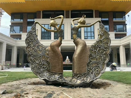 不锈钢雕塑批发价格