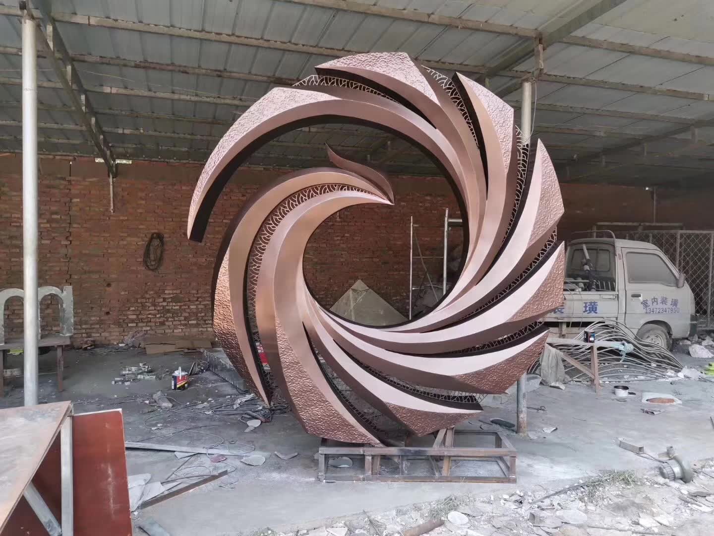 不锈钢抽象造型凤凰