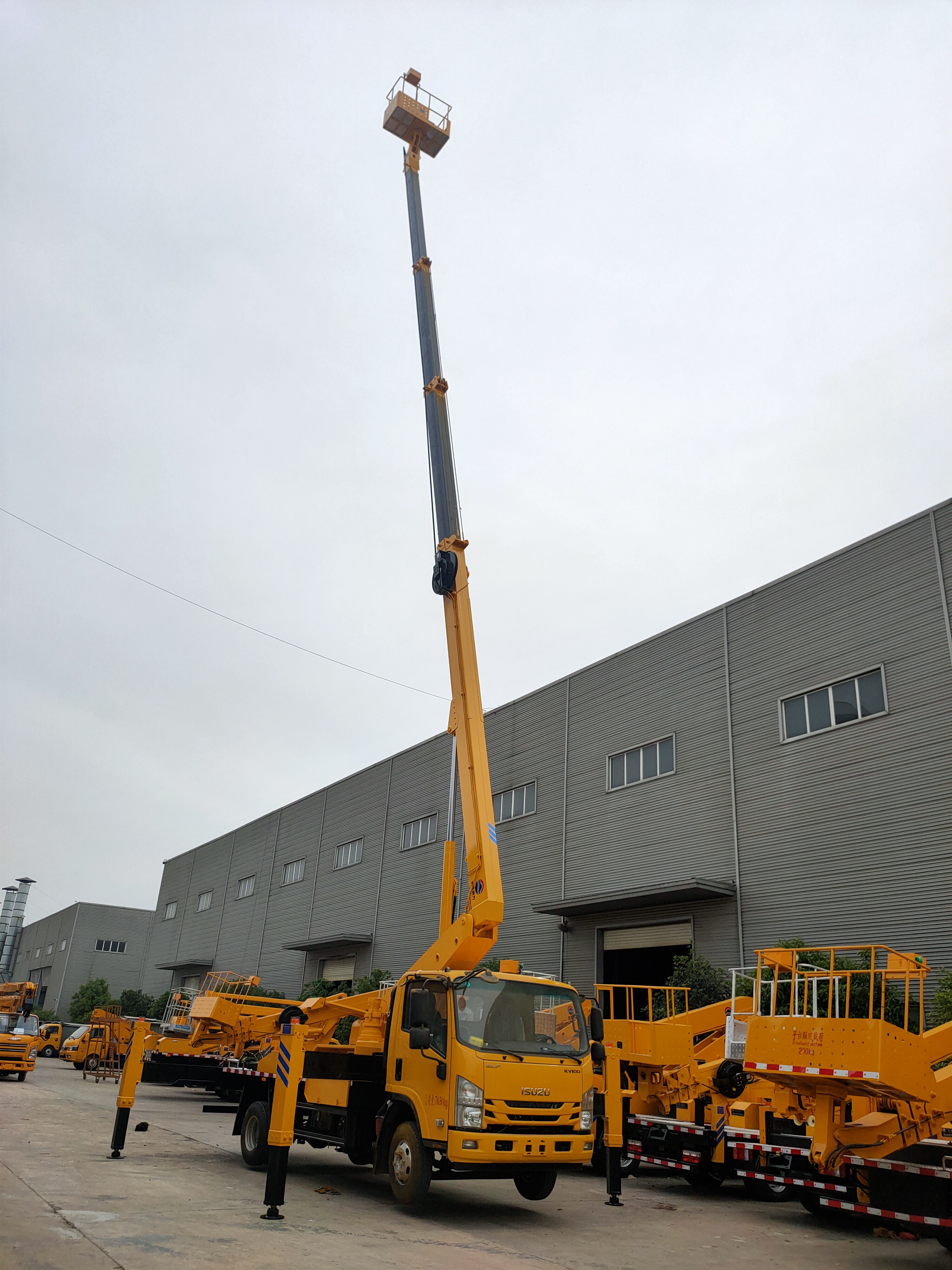 登高车27米庆铃高空作业车115马力