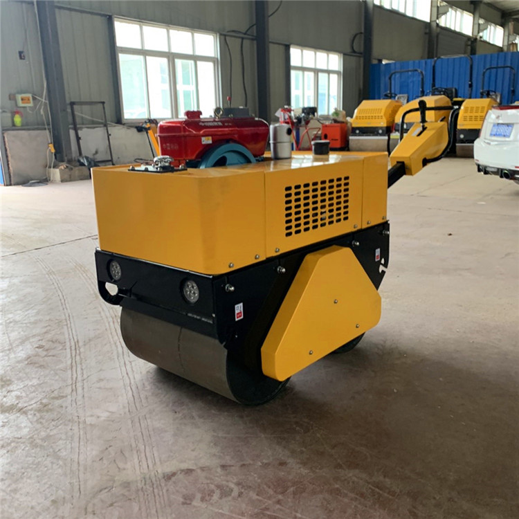 压槽机柴油座驾式压草机草坪滚压压实机草地养护压实机