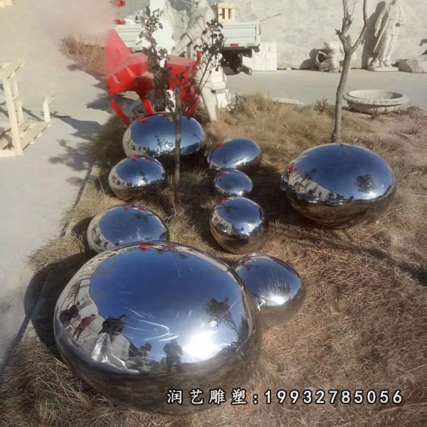 不锈钢草坪鹅卵石景观雕塑