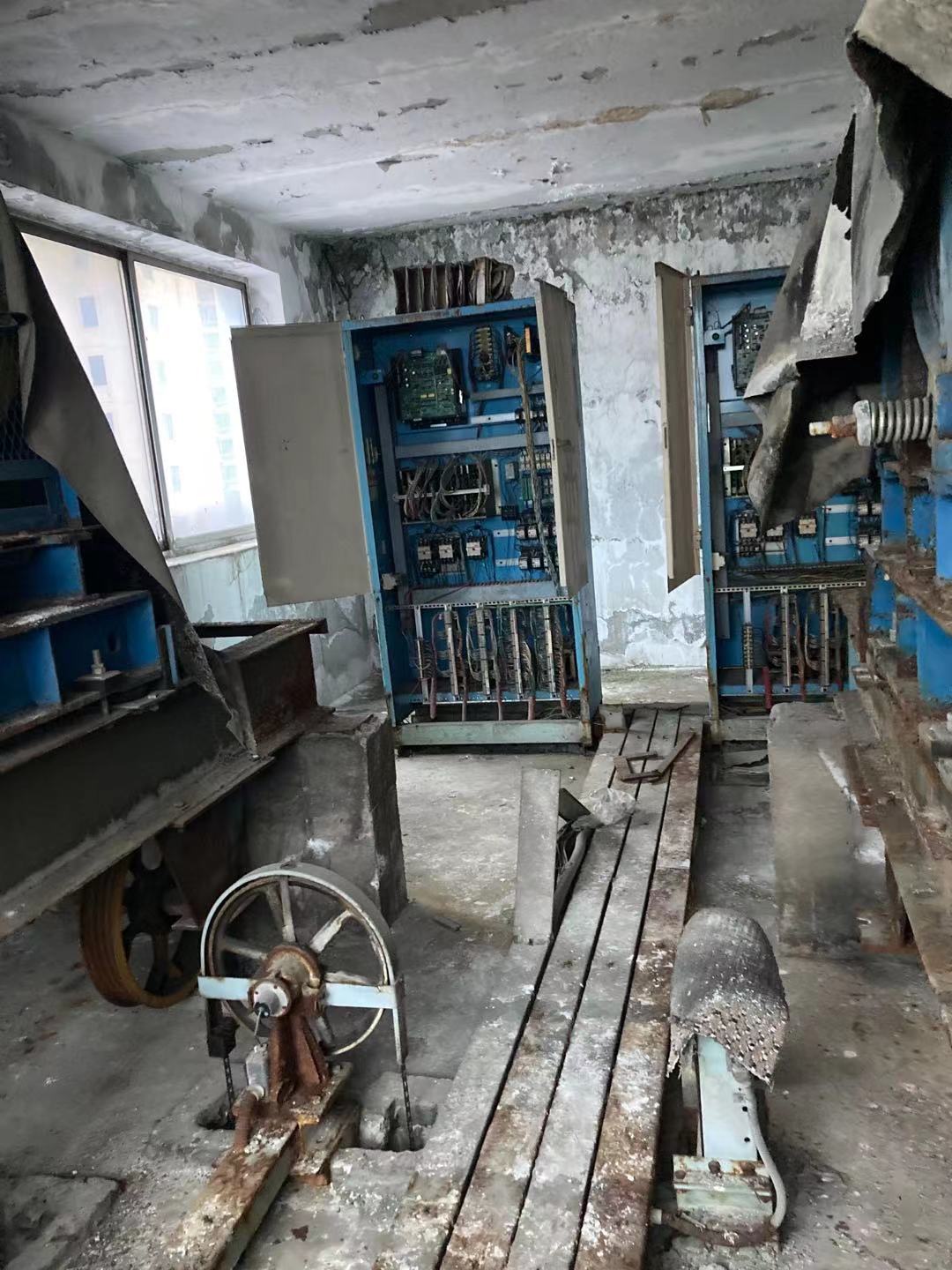 液压电梯回收二手电梯回收厂家
