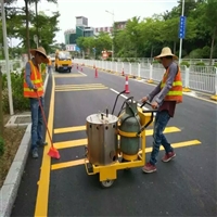 惠州马路导向箭头标线 大型卖场热熔划线 教练车车位划线 免费获取工程方案   