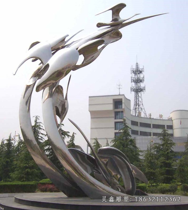 不锈钢雕塑企业抽象