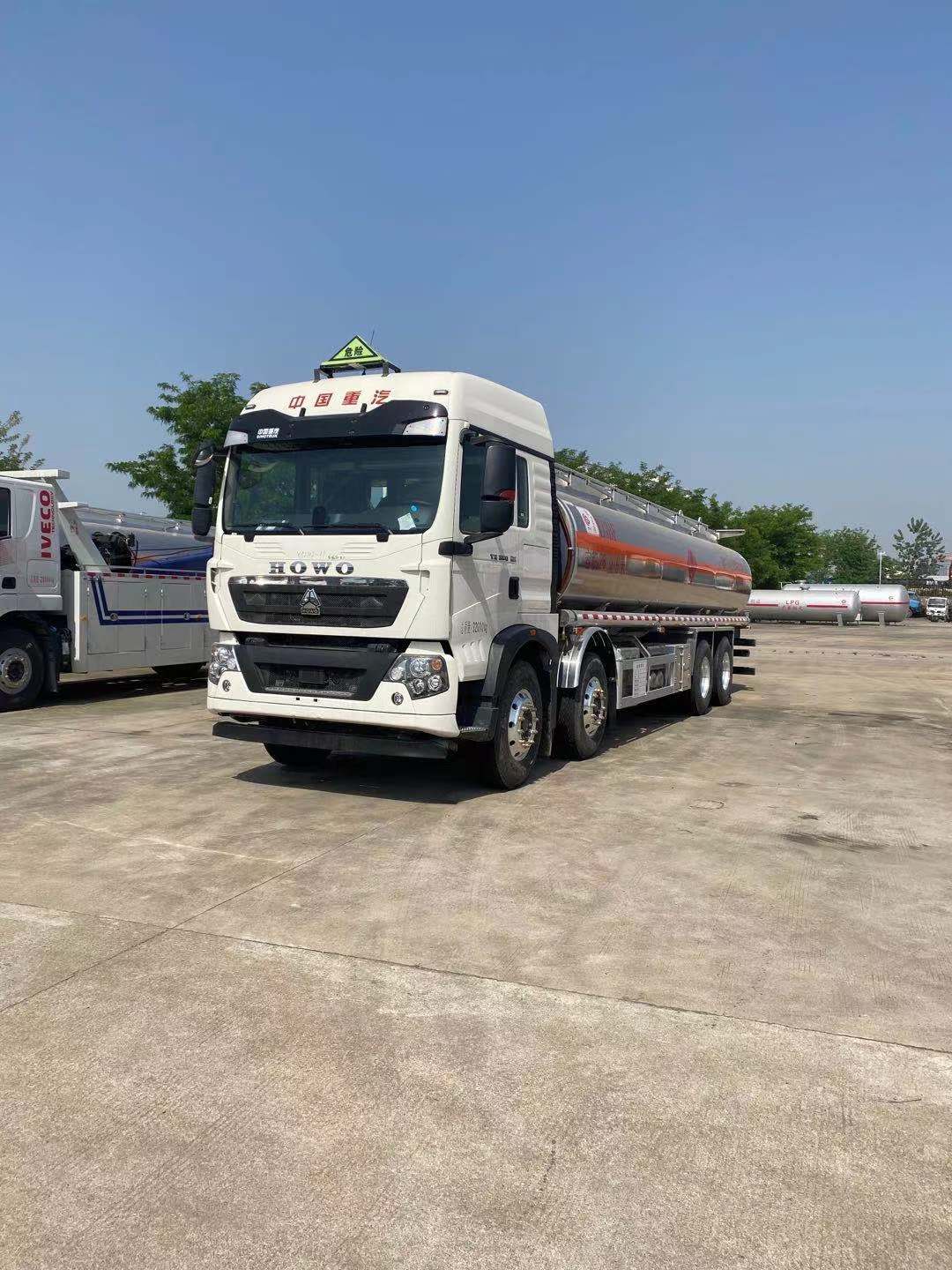 首页 交通运输 专用车 加油车 吉林解放油罐车 50方油罐车报价