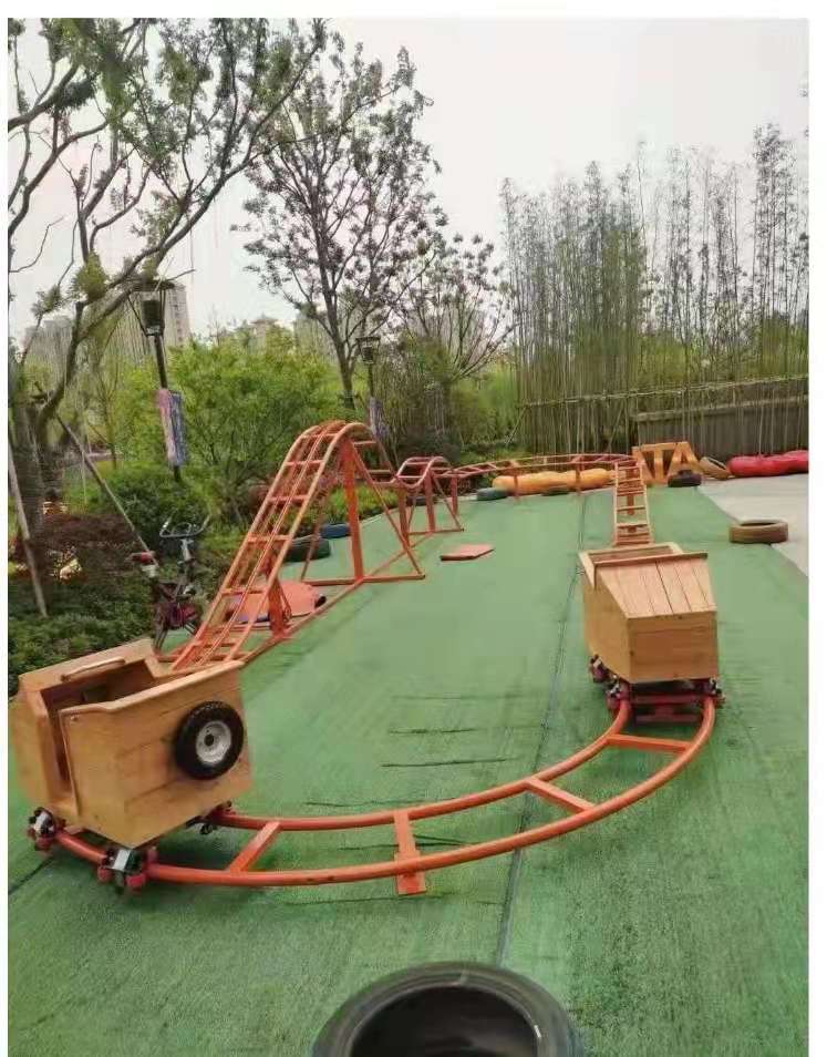 网红过山车儿童游乐设备展览展示
