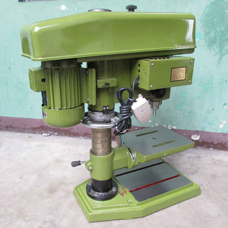 电动脚踏开关钻攻机电动钻攻机型号多欢迎选购纽威达4120台式钻攻机