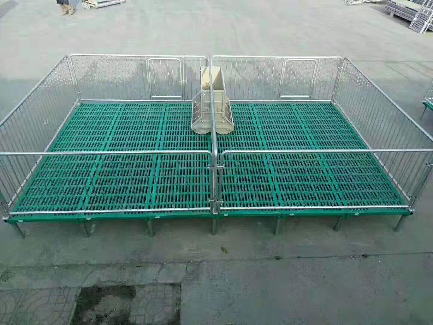 定制加厚保育床仔猪保育栏小猪复合漏粪板猪用围栏产床定位栏