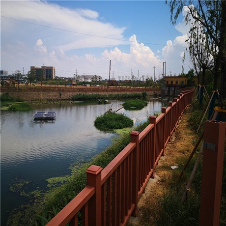 河道梯形護(hù)欄 景區(qū)塑木護(hù)欄  生產(chǎn)批發(fā)  愛瑞德