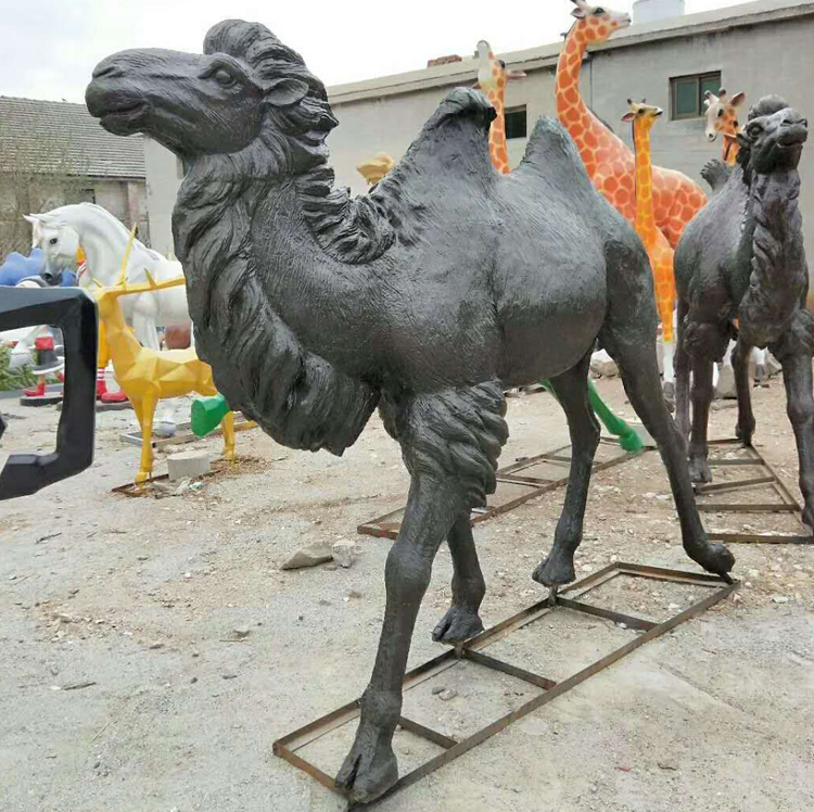 骆驼沙漠景观雕塑
