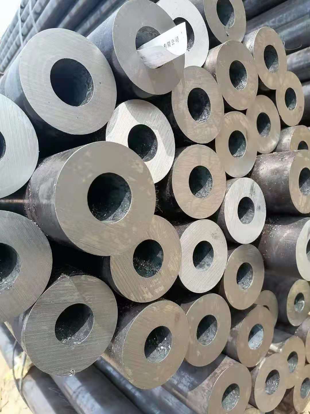 山东40cr合金钢管机械加工用热轧40cr合金无缝钢管