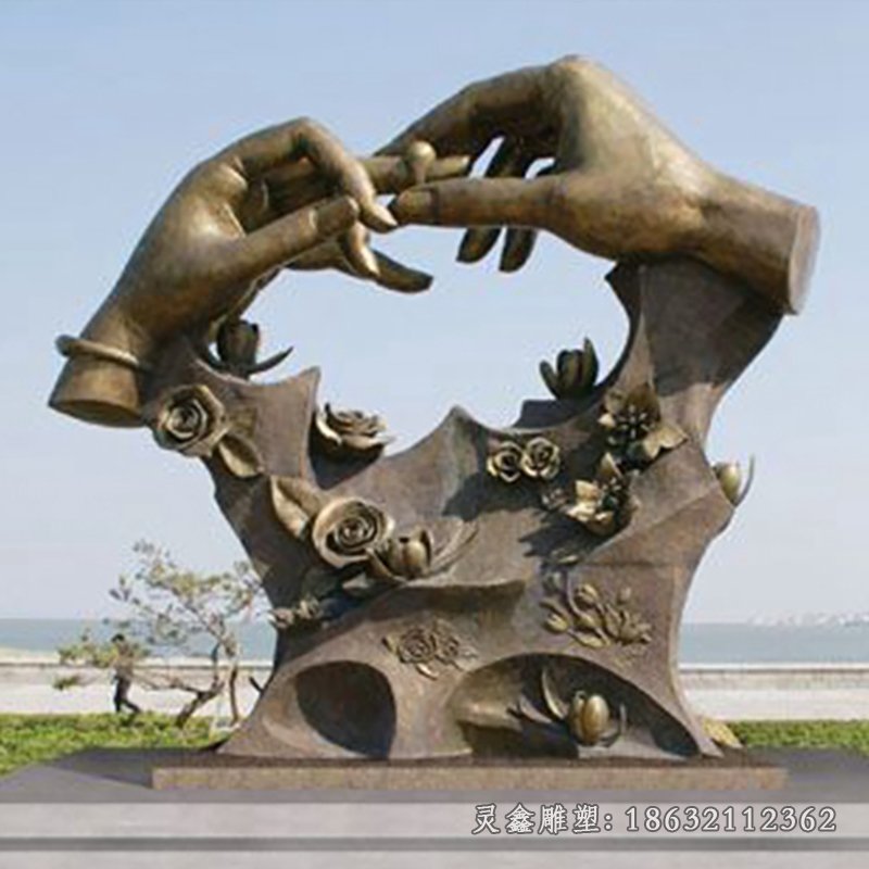 镜面戒指不锈钢雕塑