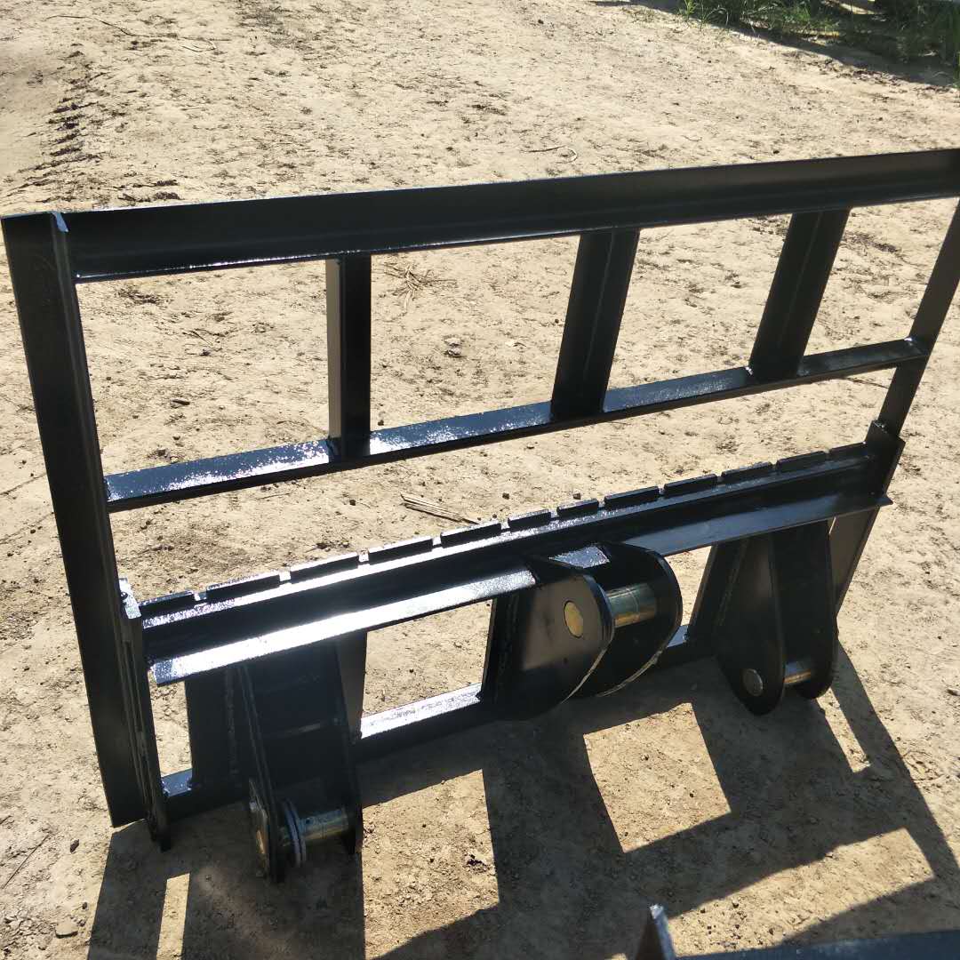 西藏 明宇铲车改草叉子 型号