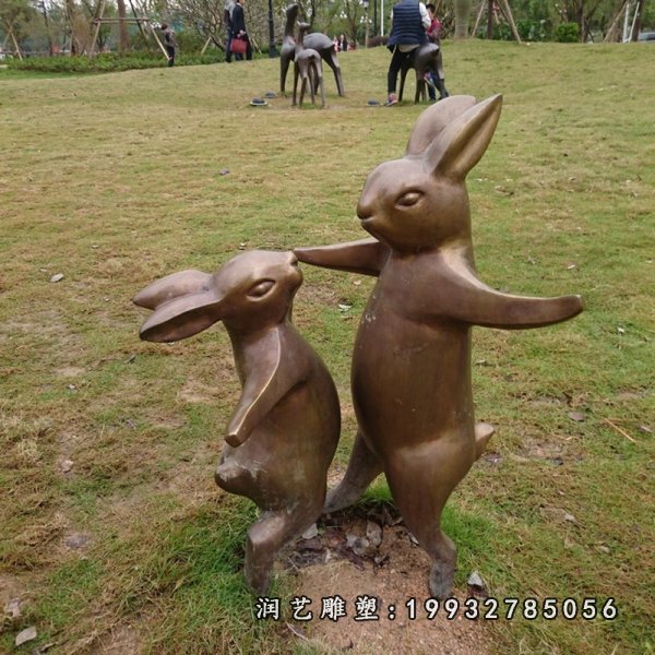 景区铜雕兔子雕塑