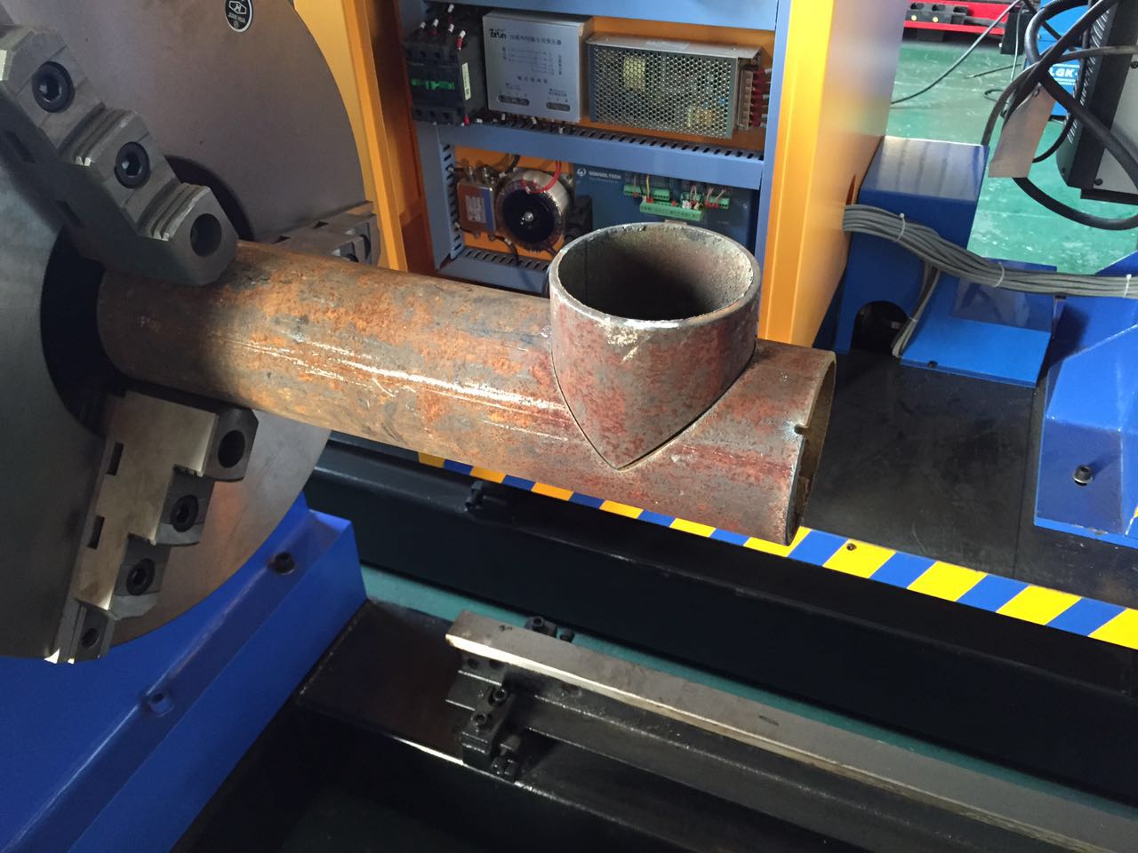 数控管材切割机 凯斯锐三轴相贯线切割机 kr-xy3相贯线切割机