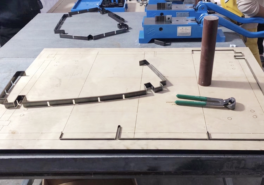 供应山东特思德lc1218高精密cnc激光刀模机