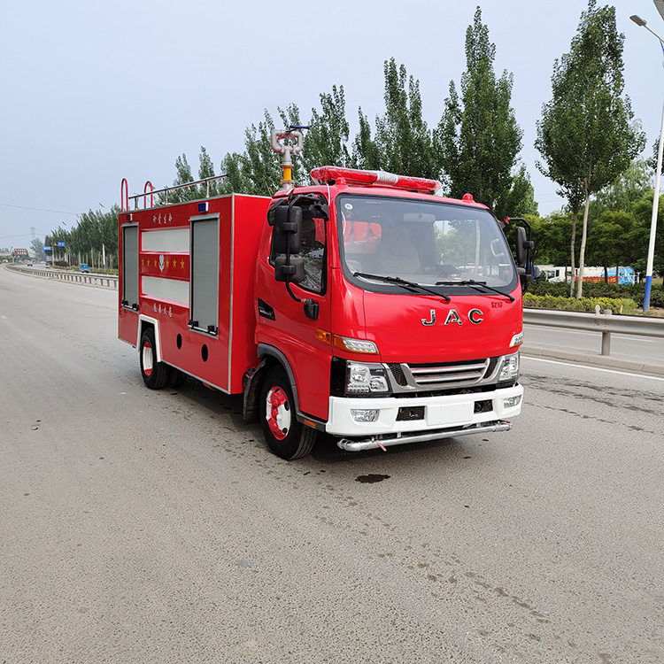 甘肅消防車供應搶險救援消防車5一8噸水罐消防車價格便宜