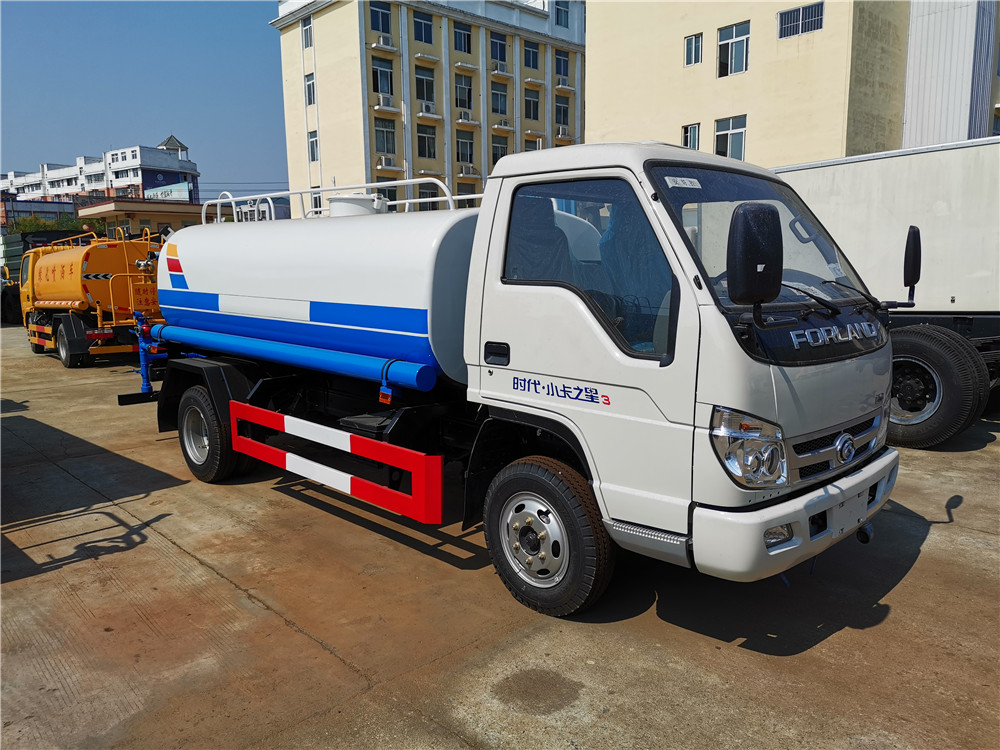 福田小卡微型洒水车