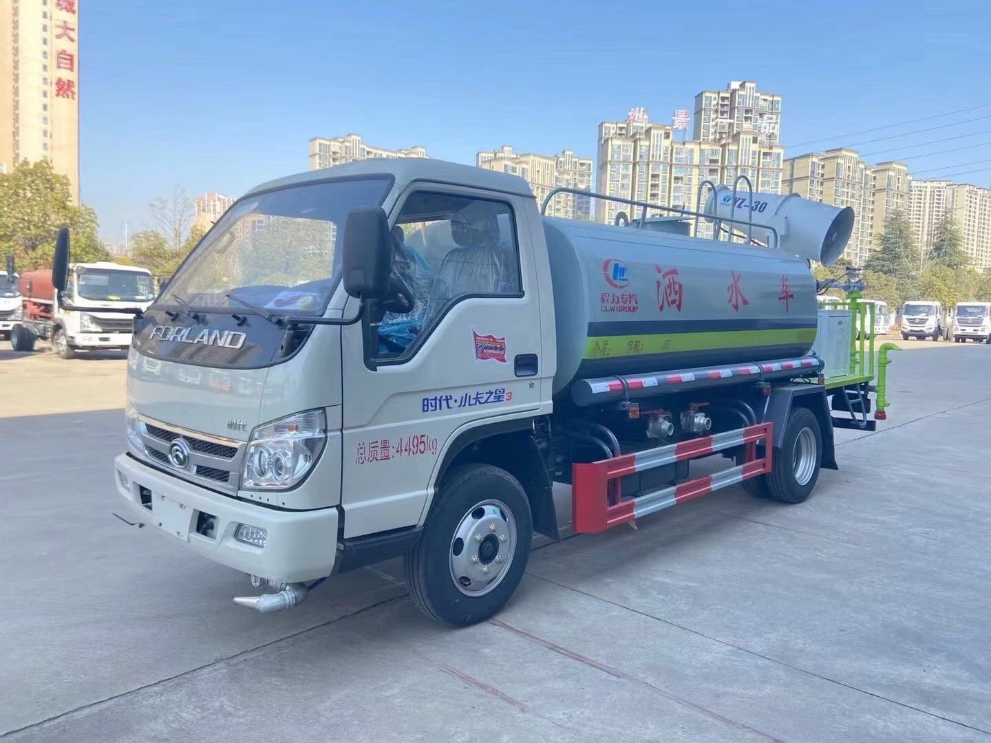 贵州工程洒水车 13吨洒水车包上牌吗