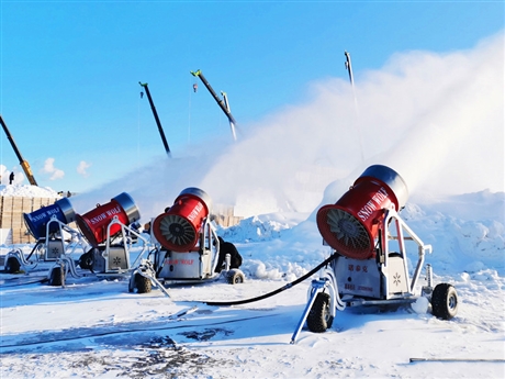 滑雪場地人工造雪機設(shè)備選購 高溫國產(chǎn)造雪機造雪面積大