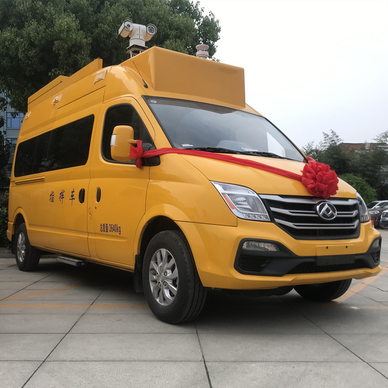 指挥车生产厂家 重汽豪沃可容纳10-15人会议的应急指挥车