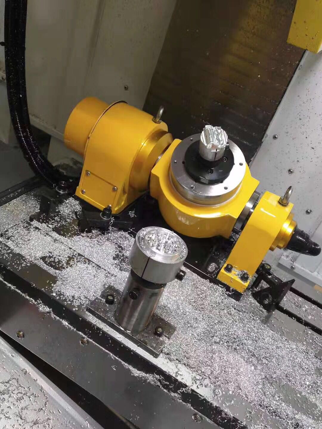 加工产品的好帮手140五轴转台