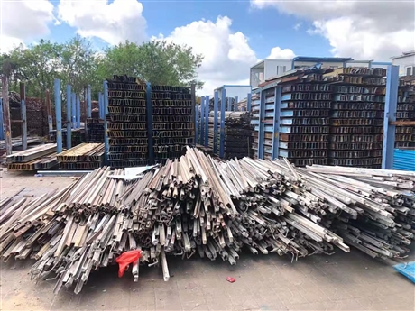 石滩废钢铁回收来电运发回收大型废铁回收场直接收购