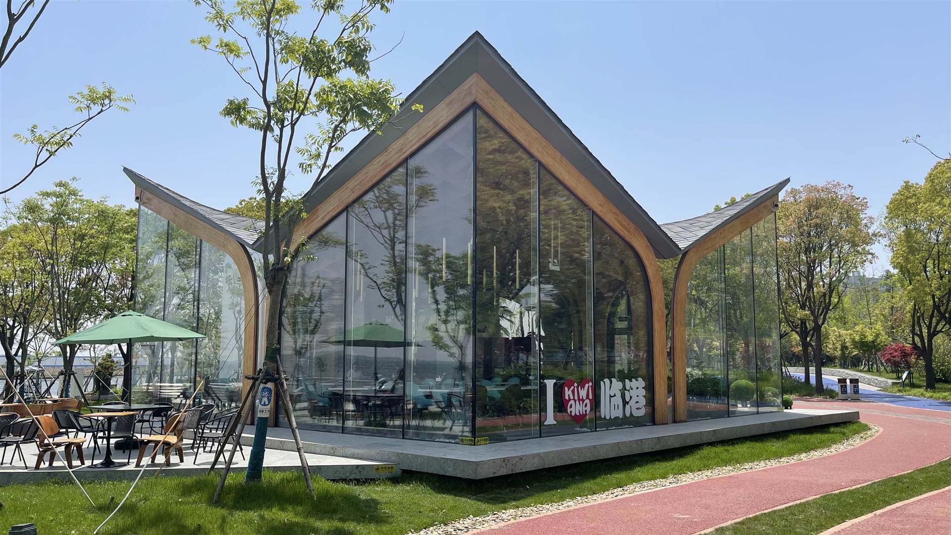 花旗松胶合梁柱胶合木建筑