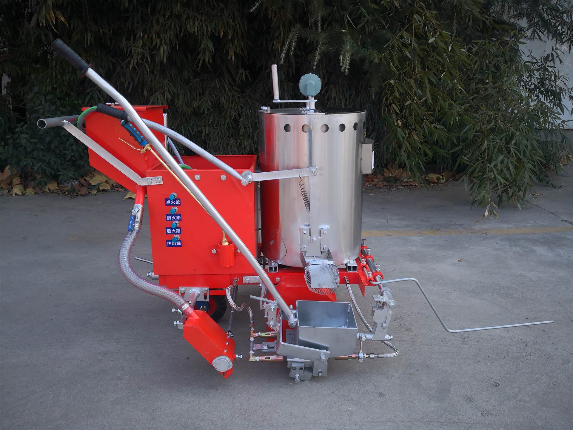 手扶式热熔划线机