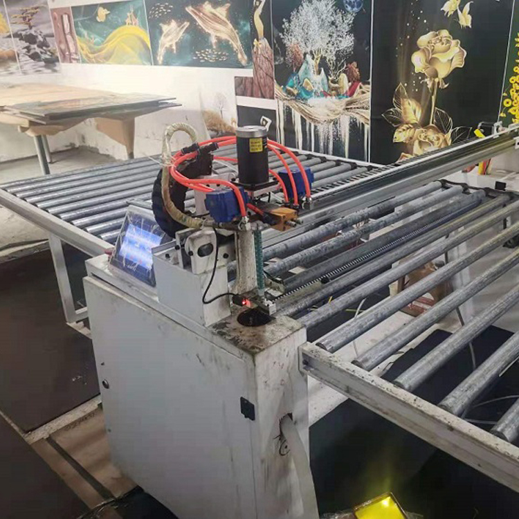 玉门晶瓷画自动滴胶机供应商 济宁晶瓷画制作设备送货上门