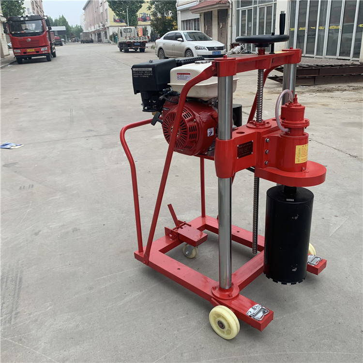 设备有限公司 产品展厅 >地面混凝土取芯机 马路护栏水泥柴油打孔机