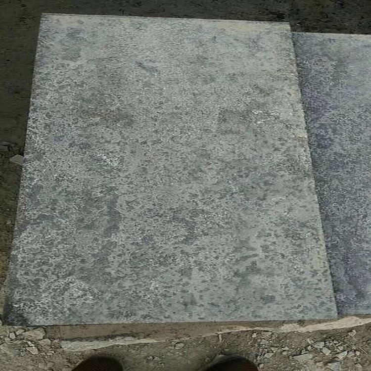 济宁德亿石材有限公司常年从事青石,花岗岩路沿石,石桌,石凳,文化石