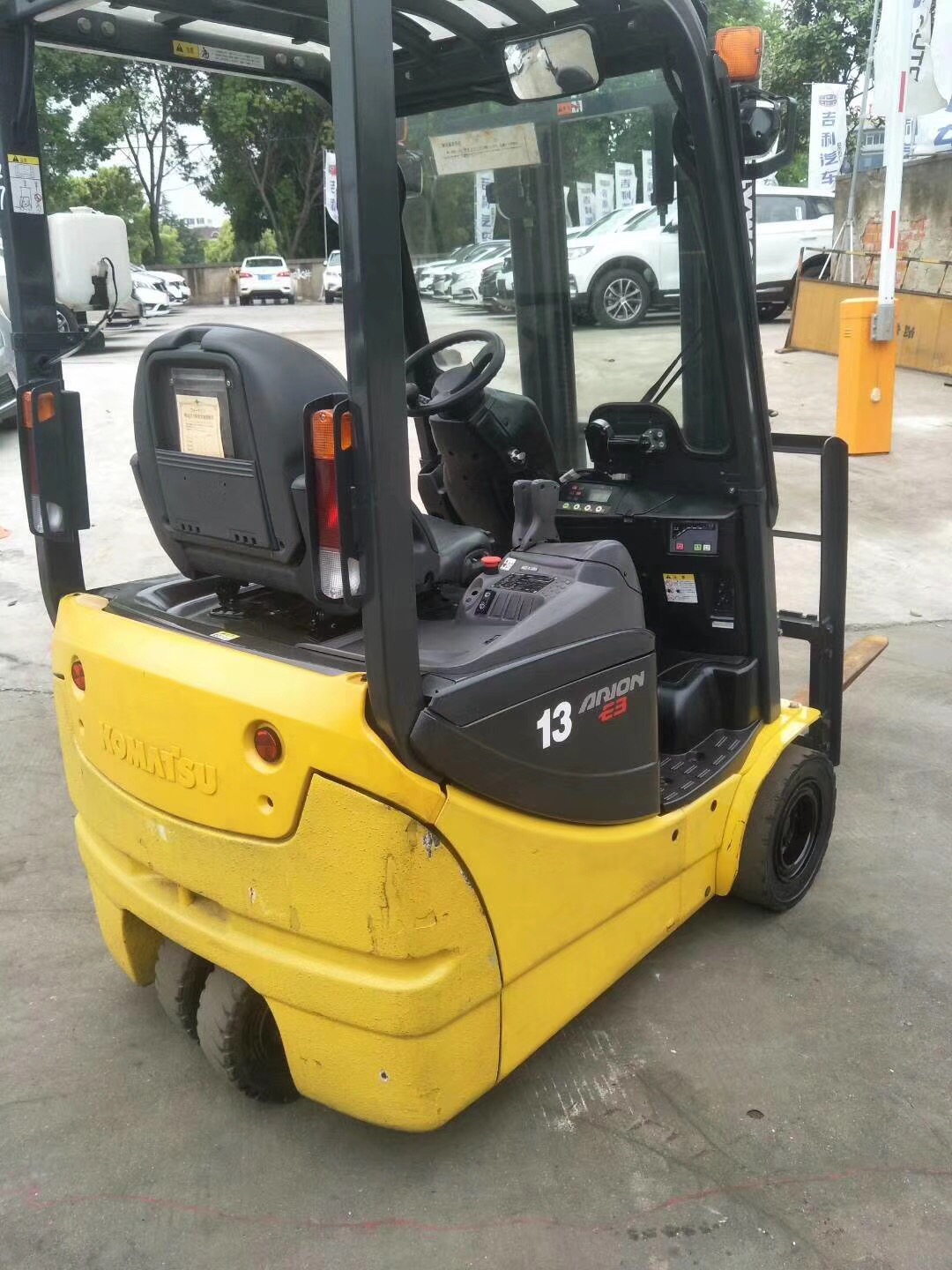 二手尼桑叉车15吨冷库二手电动叉车批发3吨二手进口叉车