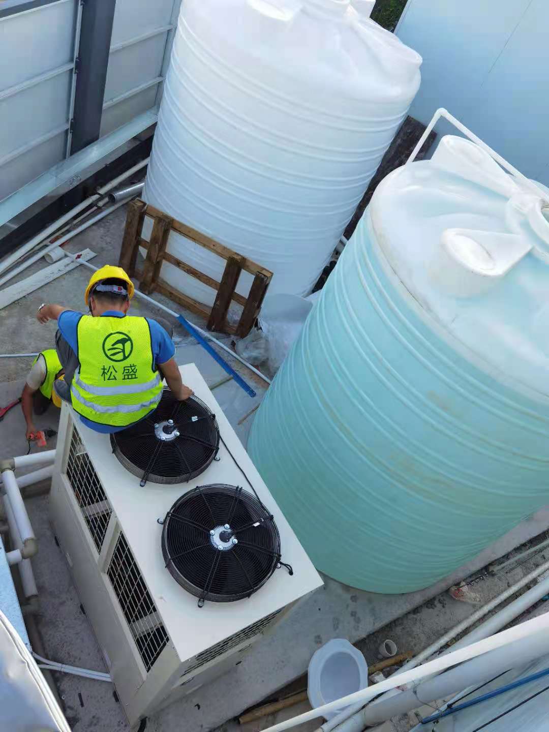 深圳空氣能熱水器南山空氣能熱水器前海太陽能熱水器