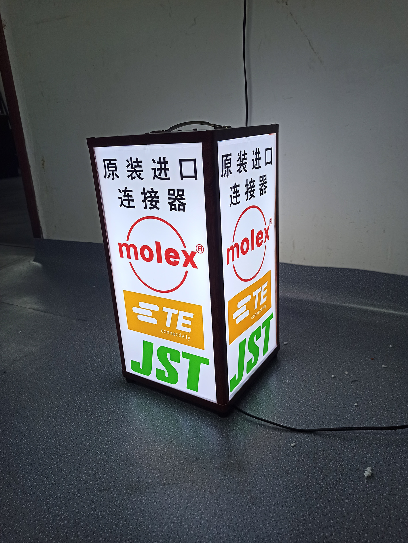 沙井灯箱出售电子城展示灯箱广告灯箱超薄灯箱