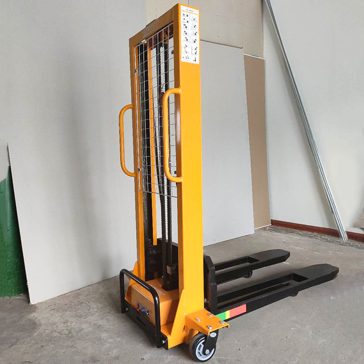 小型物流随车叉车超市卸货随车叉车500公斤电动随车叉车厂家供应