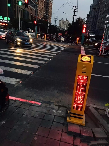 立达led交通信号灯十字路口红绿灯