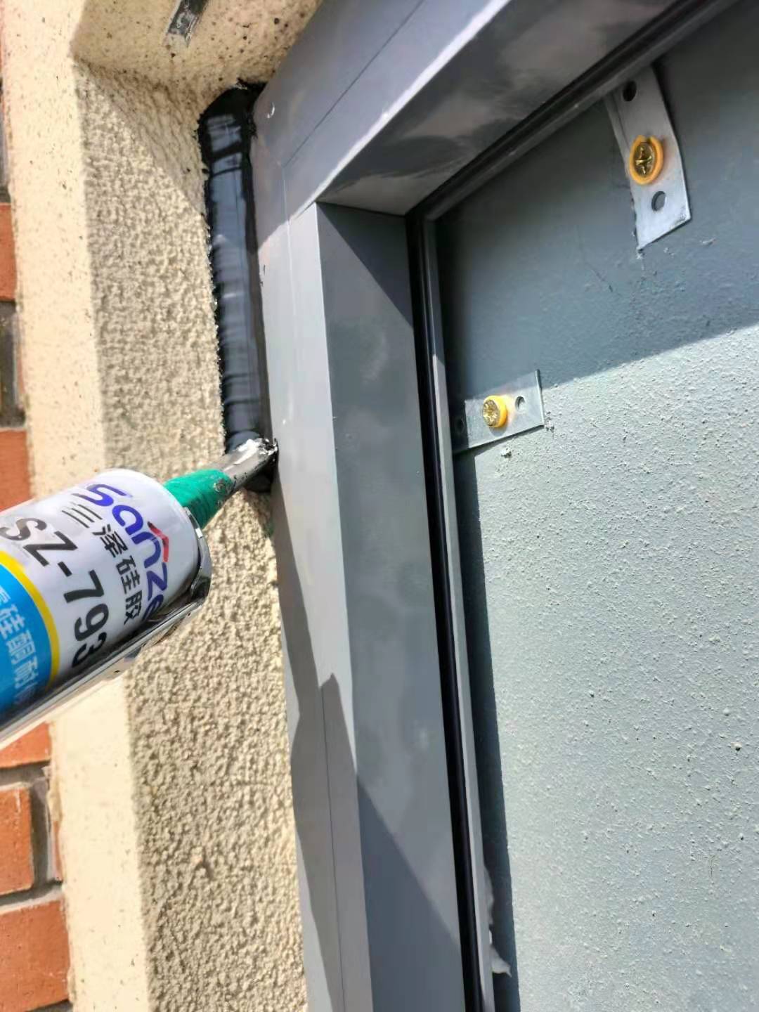 玻璃窗户打胶.门套打胶.玻璃内外打胶.打胶师傅.