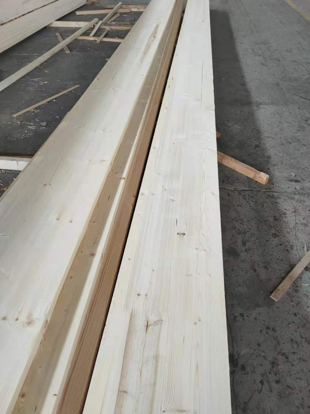 质地坚硬云杉胶合木,出厂胶合木