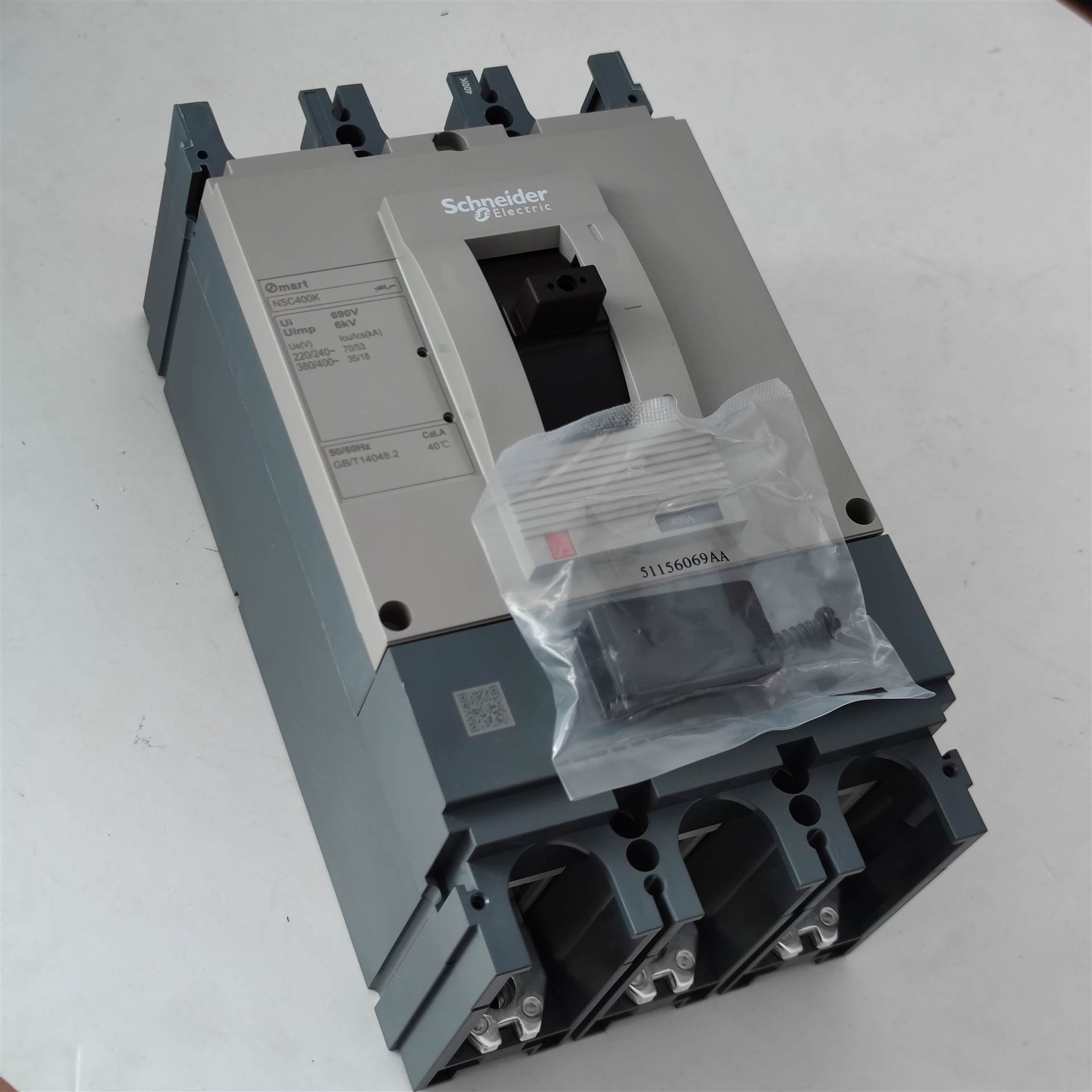 施耐德塑壳断路器nsc400k3400k型号nsc400k3p400z3p3t