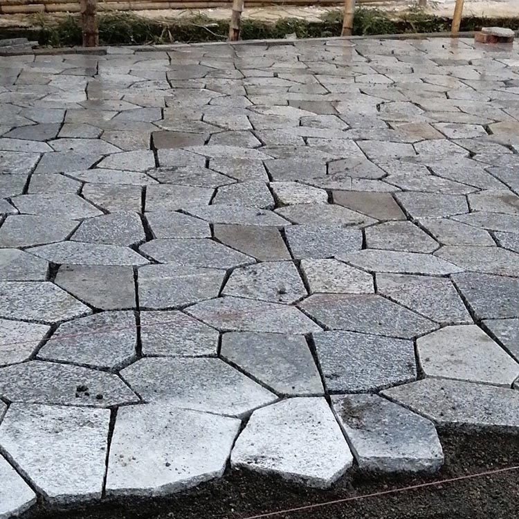 芝麻黑冰裂纹漳浦芝麻黑石材广场户外庭院别墅花园文化铺装