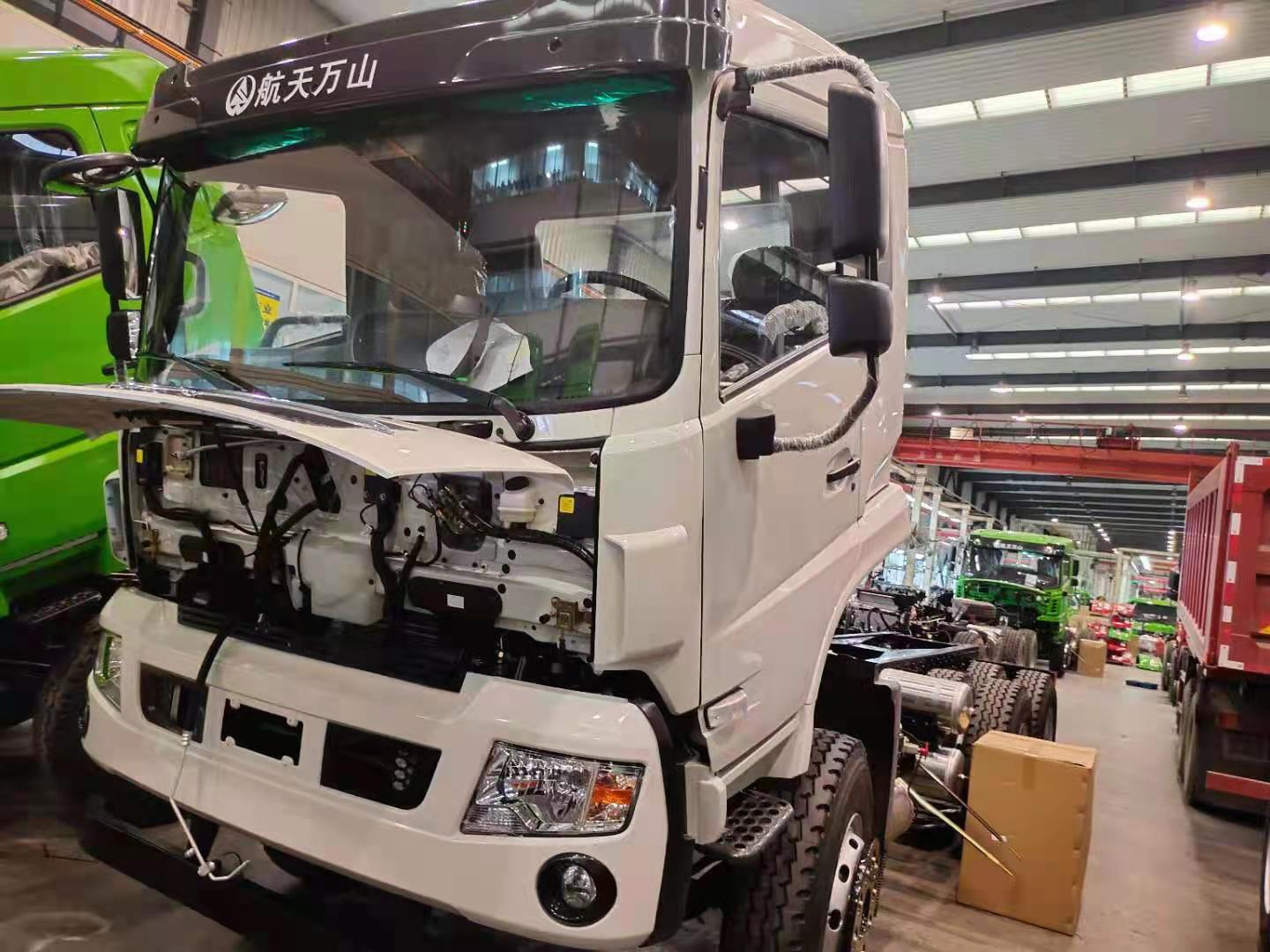 国六航天万山8方搅拌车价格少多钱